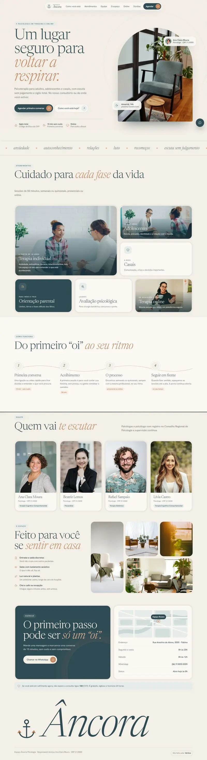 Site do modelo Espaço Âncora rolando no computador