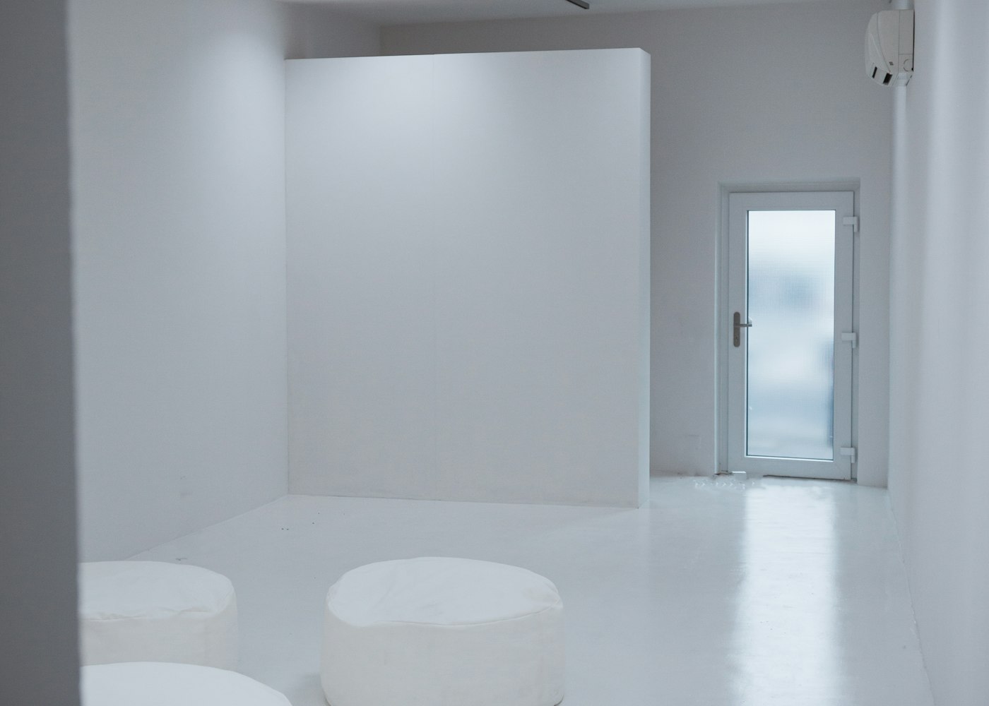 Sala de atendimento branca